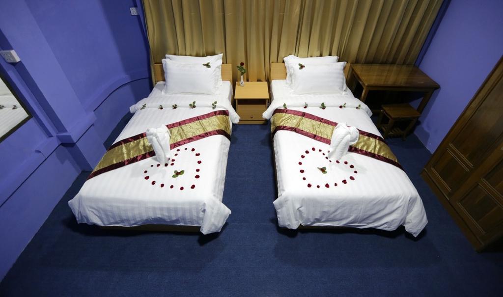 Vacation Hotel Rangoon Buitenkant foto